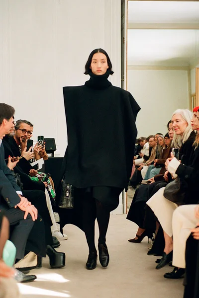 Look 2
